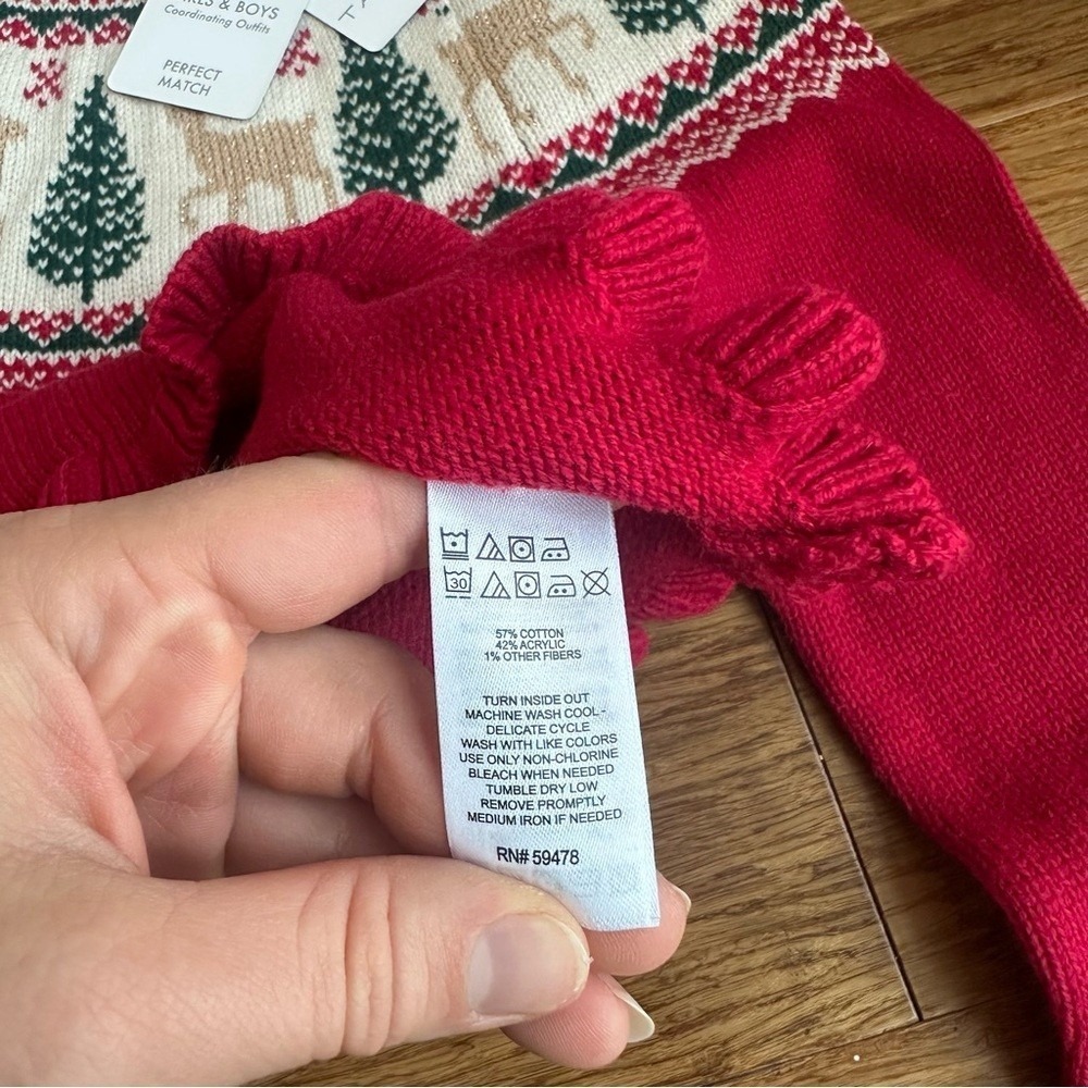 NWT TAHARI Girls Small Red Holiday Ruffle Sweater with Christmas Festive Design - Picture 4 of 5